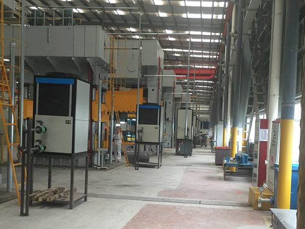 工業(yè)油冷機(jī)轉(zhuǎn)移及裝置過程 工業(yè)油冷機(jī)轉(zhuǎn)移及裝置過程